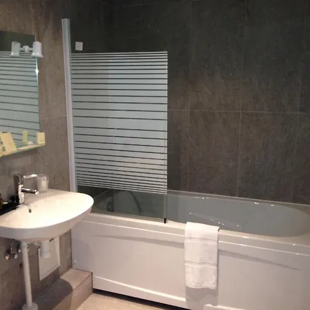 Irin Otel 3*