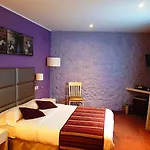 Irin Hotel