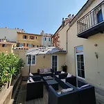 Irin Antibes