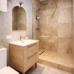 Irin Hotel