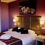 Irin Hotel