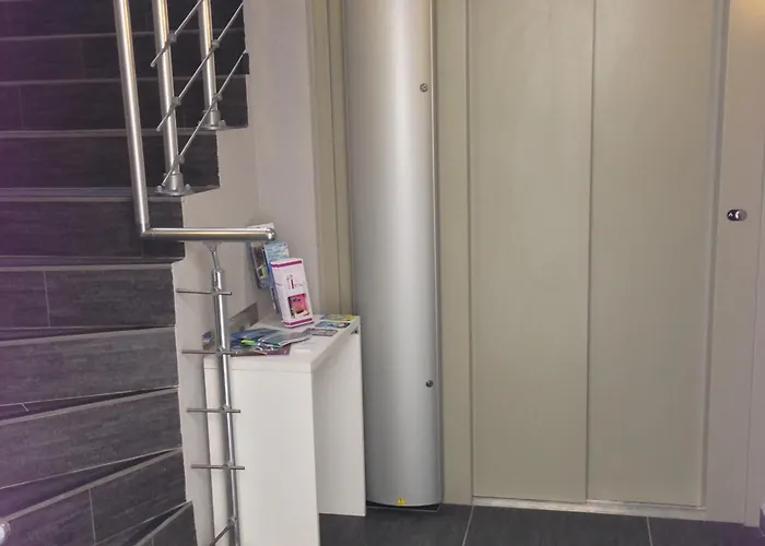 ホテル イリン アンティーブ